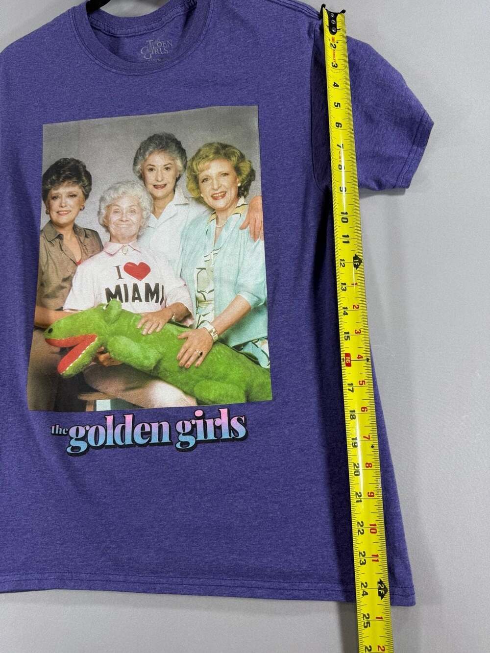 The Golden Girls ABC Studios Crocodile Group Photo Purple Graphic T-Shirt - Picture 6 of 8